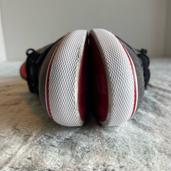 Nike Toki Low Suede Casual shoe . Boys size 5 - Picture 9 of 15